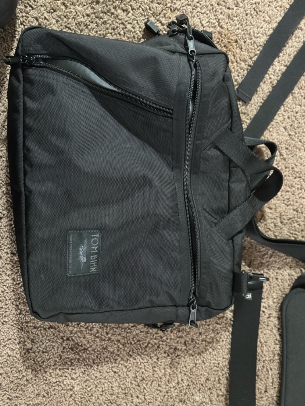 Men's Black Laptop Bag - Lightweight Everyday Larry Tom bihn